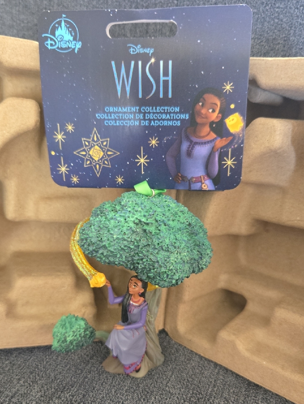 Disney's WISH Ornament Collection Tree w/ Asha & Star NEW